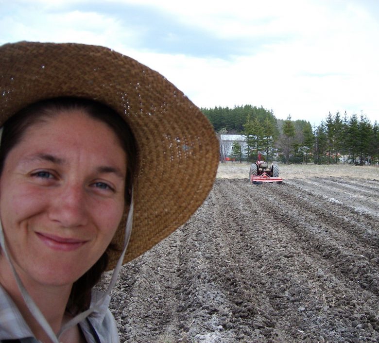 Gabrielle Bruneau, maraîchère à Évain