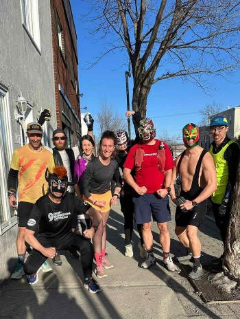 Coureurs costumés Coureurs costumés