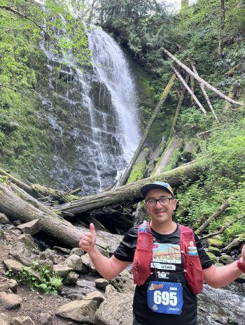 David près d'une chute, lors d'une compétition David près d'une chute, lors d'une compétition