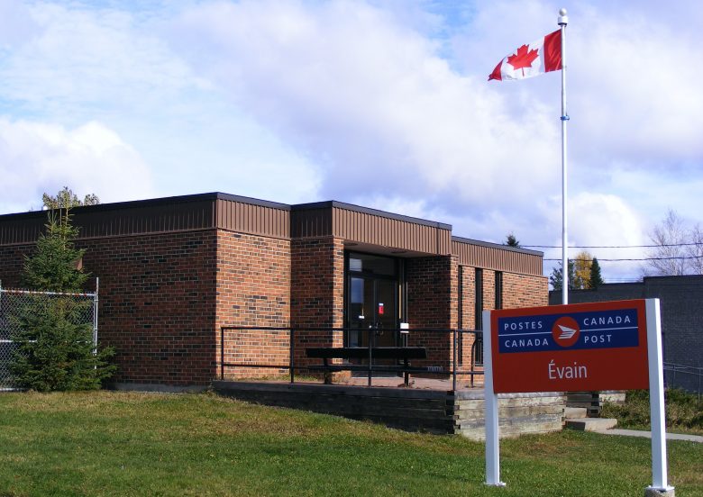 Bureau de poste à Évain