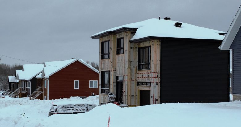 Nouvelles maisons à Évain