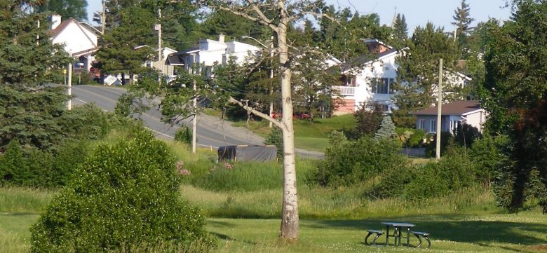 Côte sur la rue d'Évain