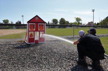 Jeux avec les pompiers