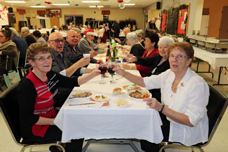 Party de Noël au Club de l'Âge d'Or d'Évain