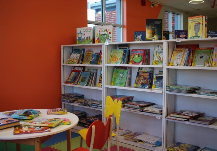 Un coin de lecture adapté aux jeunes