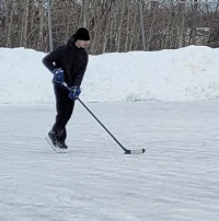 Patinoire extérieure du terrain de tennis