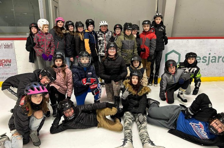 Patinoire au Centre communautaire d'Évain