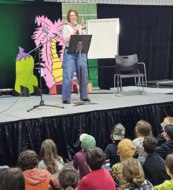 Au Salon du livre à La Sarre...