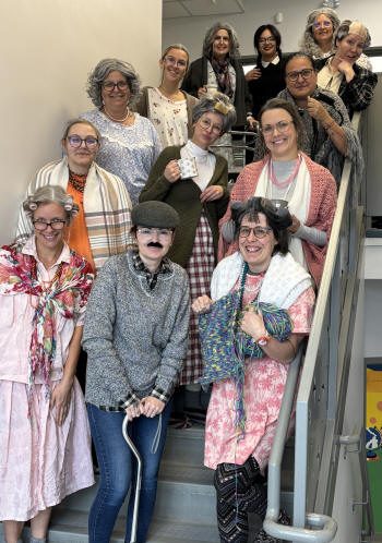 Professeurs costumés pour l'Halloween Professeurs costumés pour l'Halloween