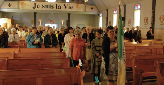 Cérémonie à l'église pour le 75e anniversaire