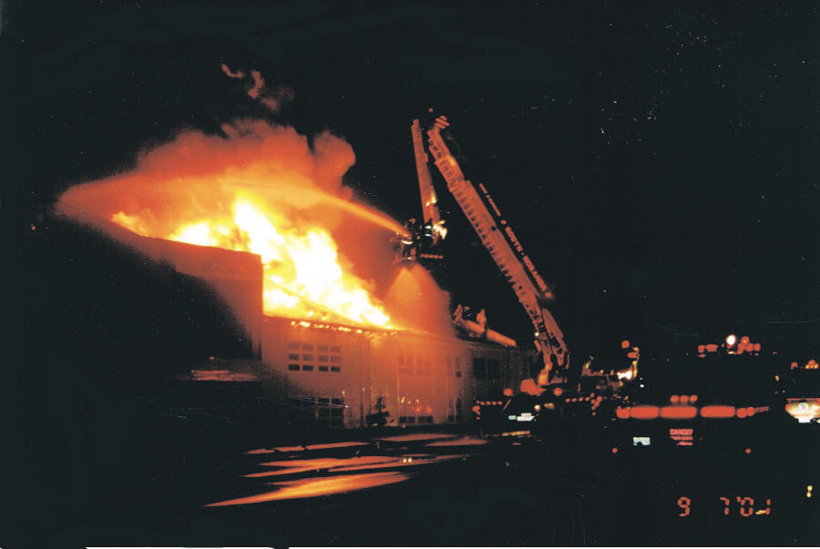 École Saint-Bernard en feu
