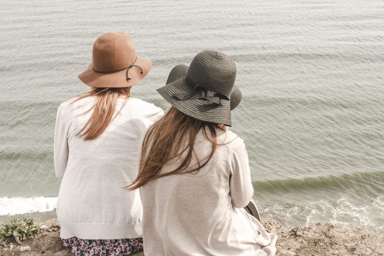 Amies à la plage