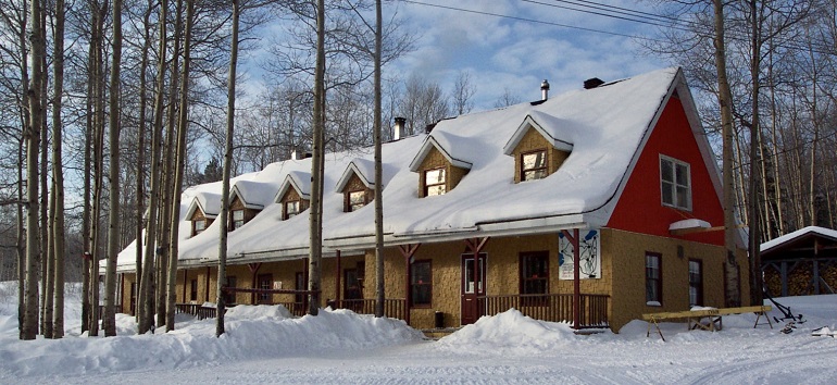 Ancien chalet d'accueil au Club de ski de fond d'Évain